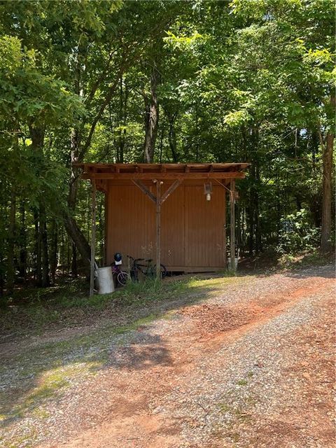 A home in Dahlonega