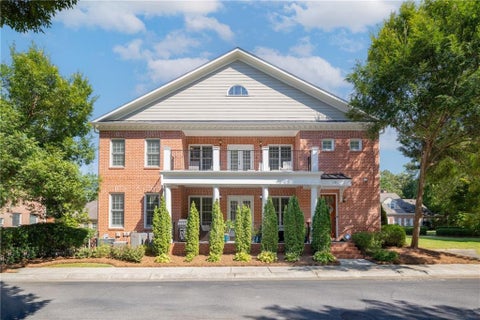 Townhouse For Sale - 1881 Manor Estate<br/> Dekalb County, Atlanta, GA 30341