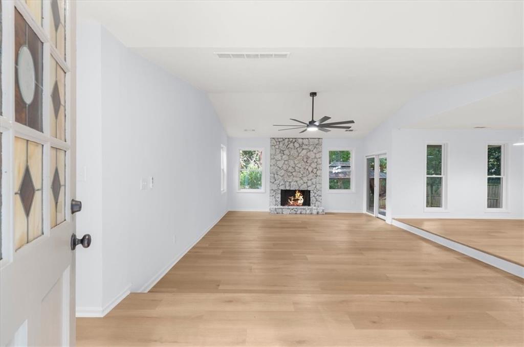 9570 Hillside Drive