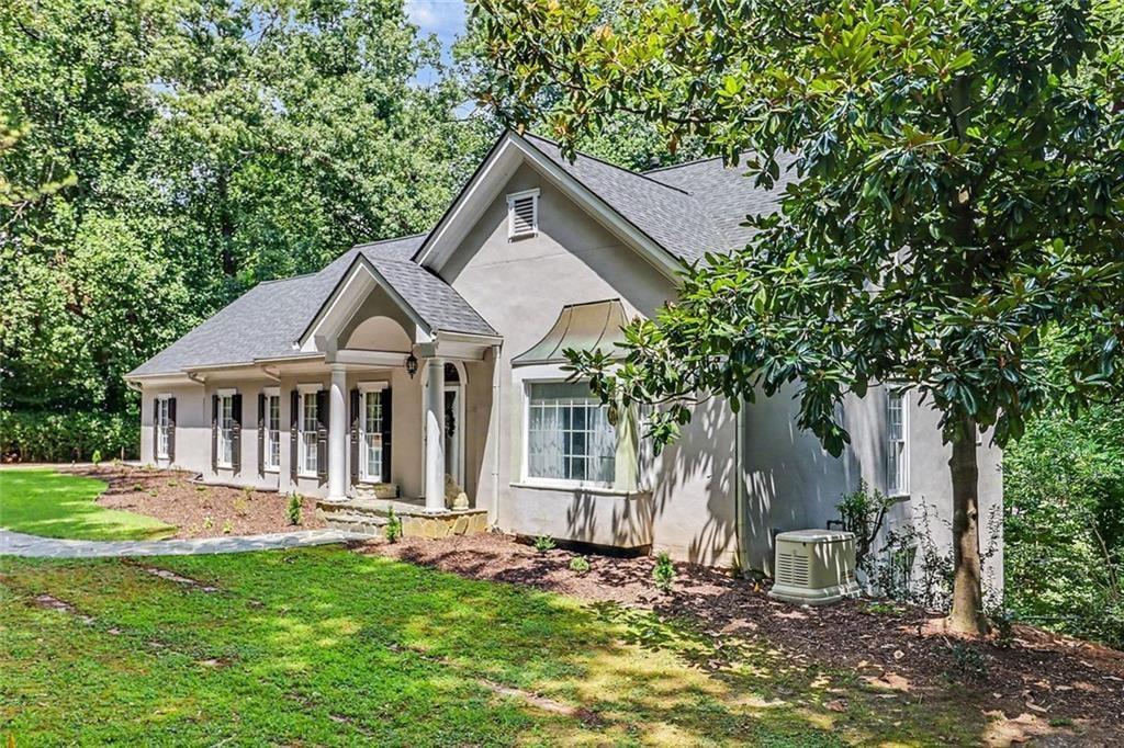 3040 Spalding Drive