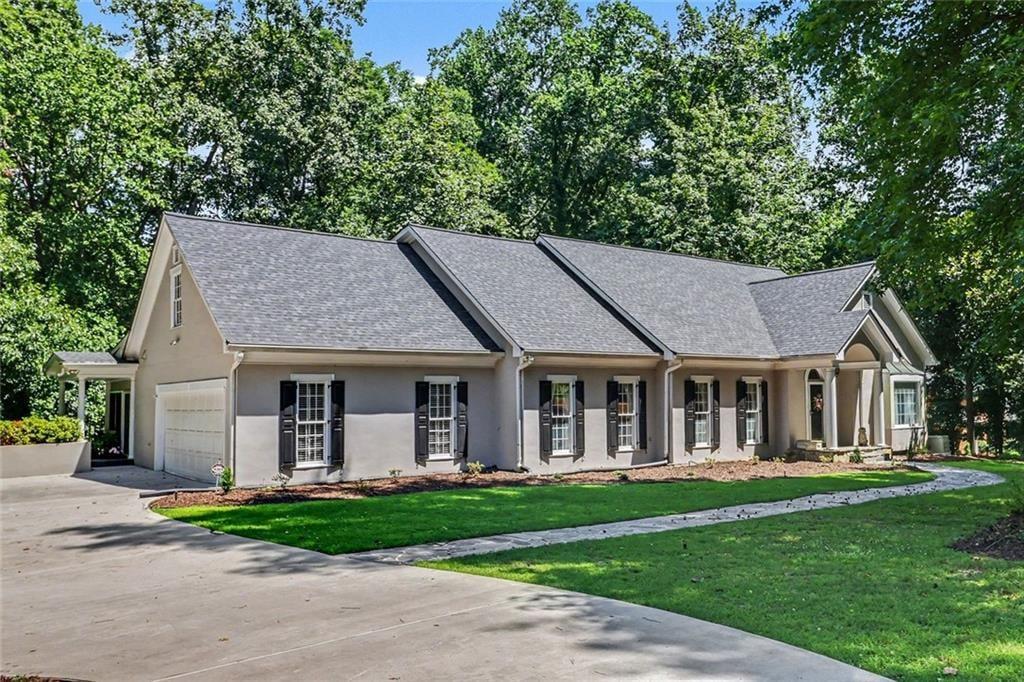 3040 Spalding Drive