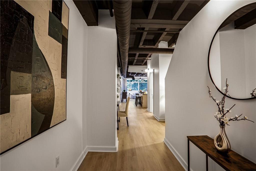 805 Peachtree Street NE 214