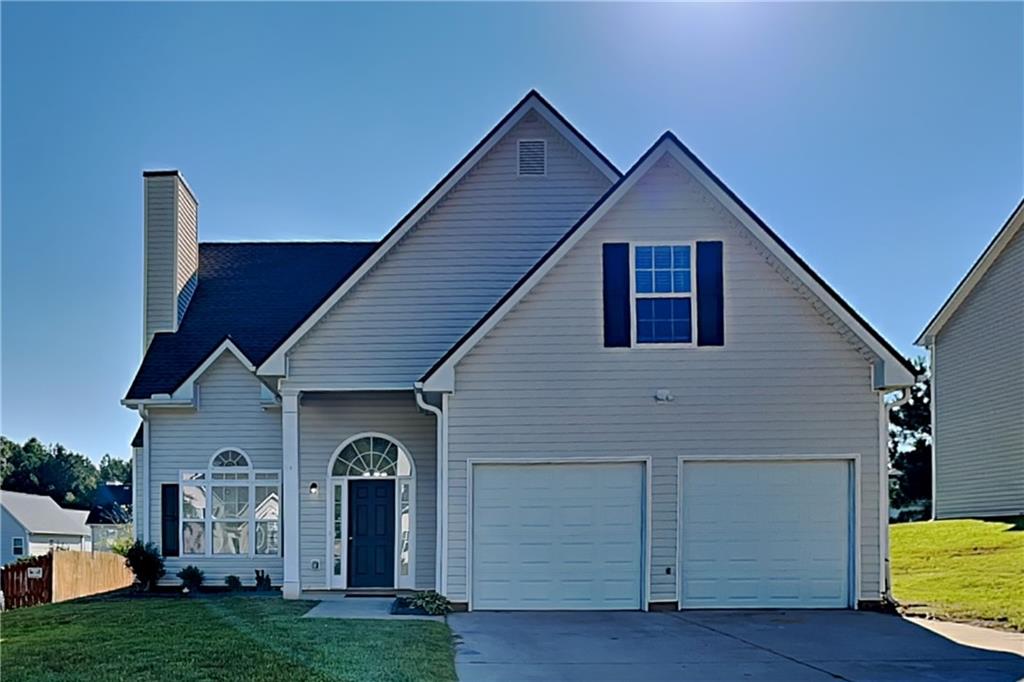 Charming 3 beds, 2.5 baths, 1,958 sqft home in Dallas! Open kitchen concept with updated counters and a spacious living room. Primary suite with attached bathroom. Spacious backyard, great for gatherings! Pets accepted on a case by case basis. Additional admin fees apply. The Fireplace is decorative. Schedule your showing today! This home is as-is.
This home may be located within a Homeowners Association (HOA) community. If so, residents will be responsible for adhering to all HOA rules and regulations. Please contact your agent or landlord's agent for more information.