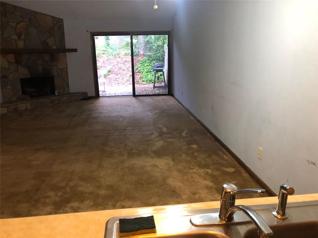 286 TOWERIDGE Drive SW 3