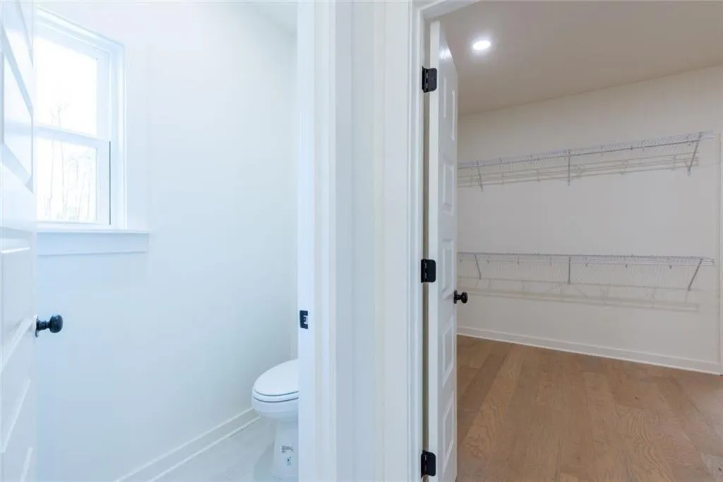 Cumming, Georgia 30028, United States, 5 Bedrooms Bedrooms, ,5 BathroomsBathrooms,Residential,Active,218045