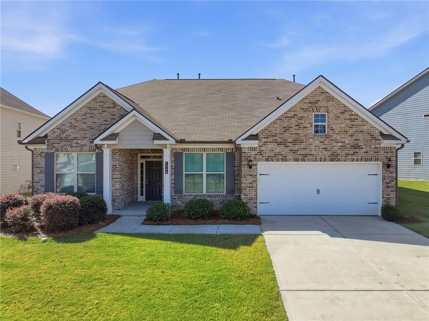 Located in the desirable Ansley Park community in Cumming, this impressive 5 bedroom, 3.5 bath home offers over 3,500 square feet of thoughtfully designed living space with luxury vinyl plank flooring and a fresh neutral palette throughout. The main level boasts an open-concept layout filled with natural light, spacious living and dining areas,? and 3 bedrooms, including ?the grand owner’s suite complete with ensuite bath and oversized walk-in closet. Upstairs, two additional bedrooms and a full bath provide ample space for family or guests. T?his beautiful home is set in a vibrant swim/tennis ?community just minutes from top-rated Forsyth County schools, shopping, and local parks.