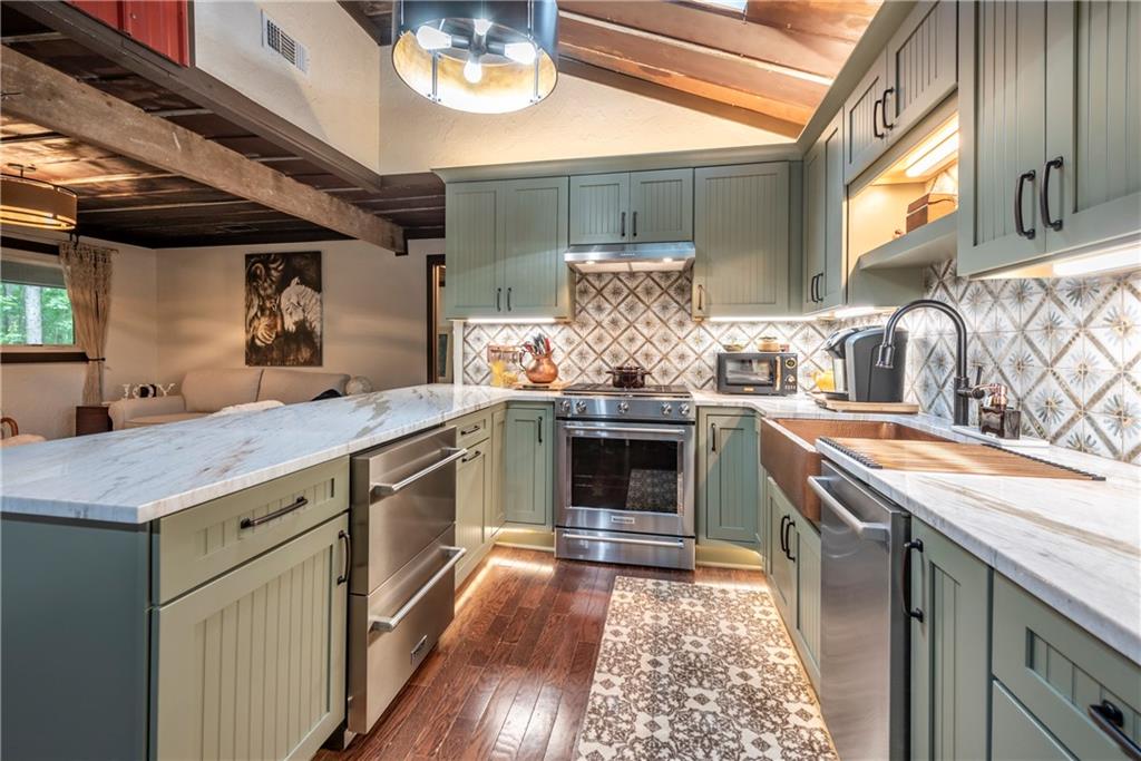 175 Sleepy Hollow Trail