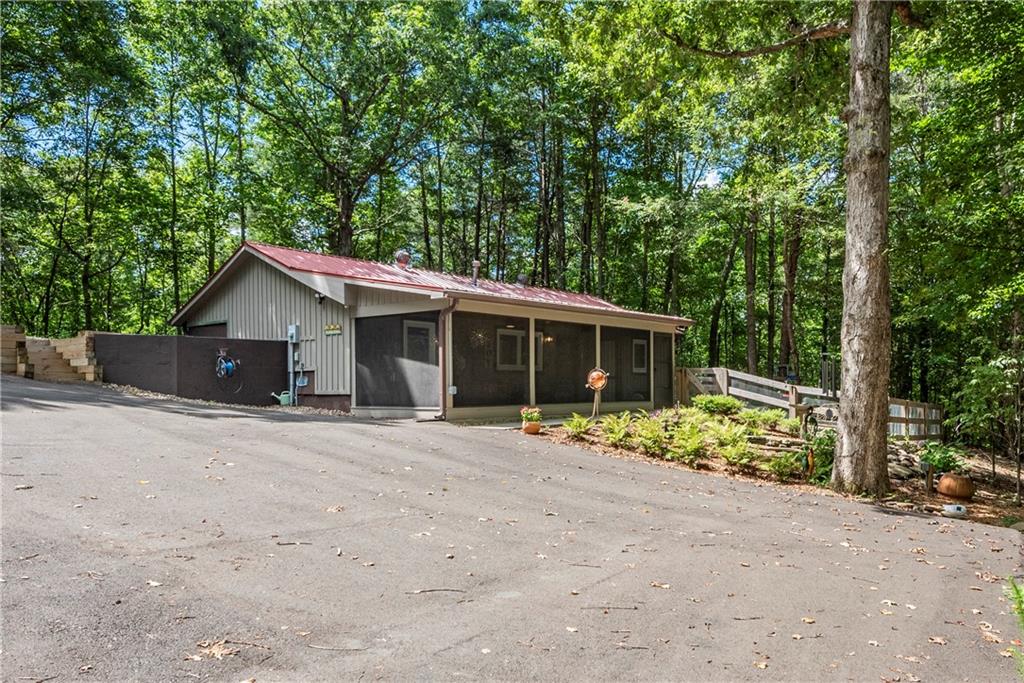 175 Sleepy Hollow Trail