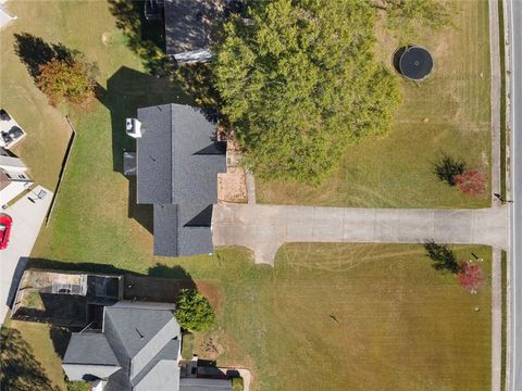 A home in Douglasville