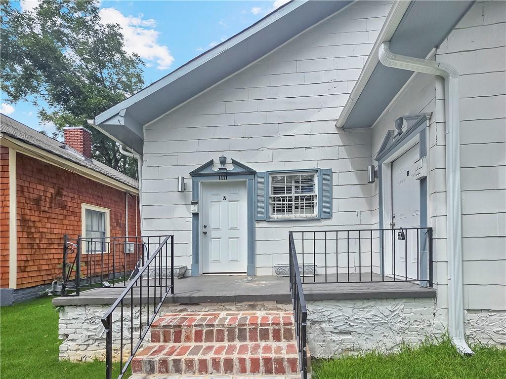 1111 Lawton Place SW Unit B