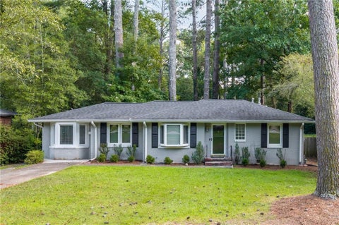 Homes For Sale - 2347 Hunting Valley Drive<br/> Decatur, GA 30033