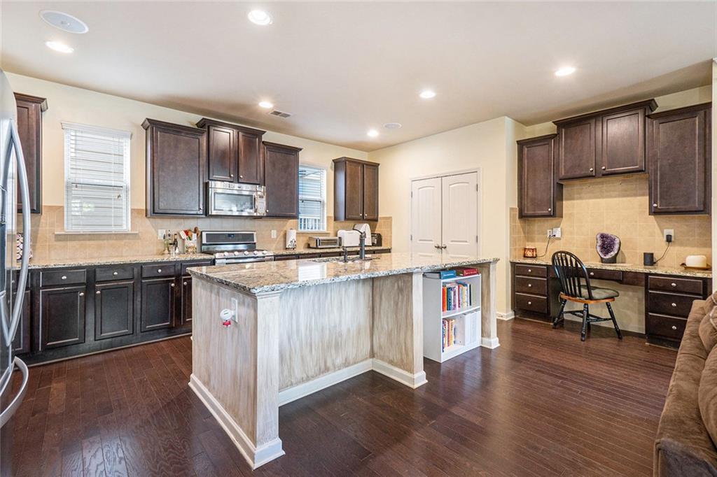 307 Montgomery Way, Woodstock, Georgia image 6