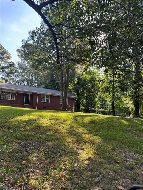 Homes For Sale - 731 Smithstone Court<br/> Marietta, GA 30067
