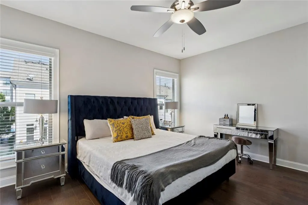 Sandy Springs, Georgia 30342, United States, 2 Bedrooms Bedrooms, ,3 BathroomsBathrooms,Residential,Active,254592