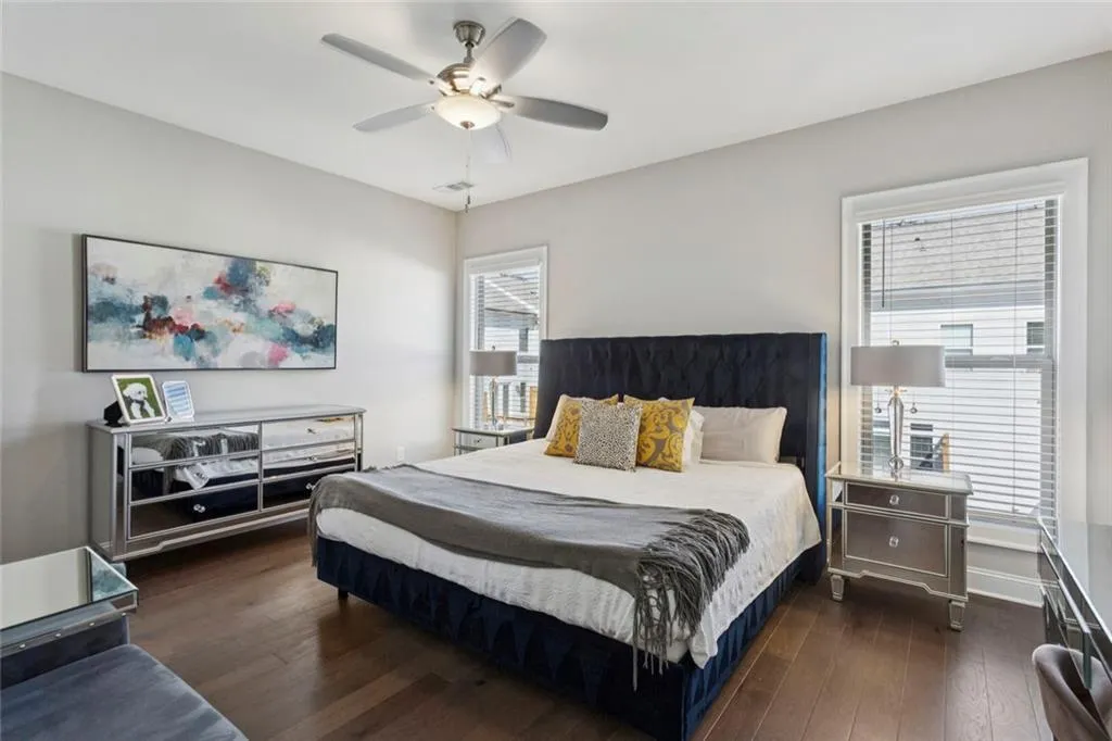 Sandy Springs, Georgia 30342, United States, 2 Bedrooms Bedrooms, ,3 BathroomsBathrooms,Residential,Active,254592