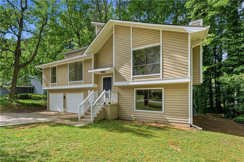 996 Park Forest Trail NW