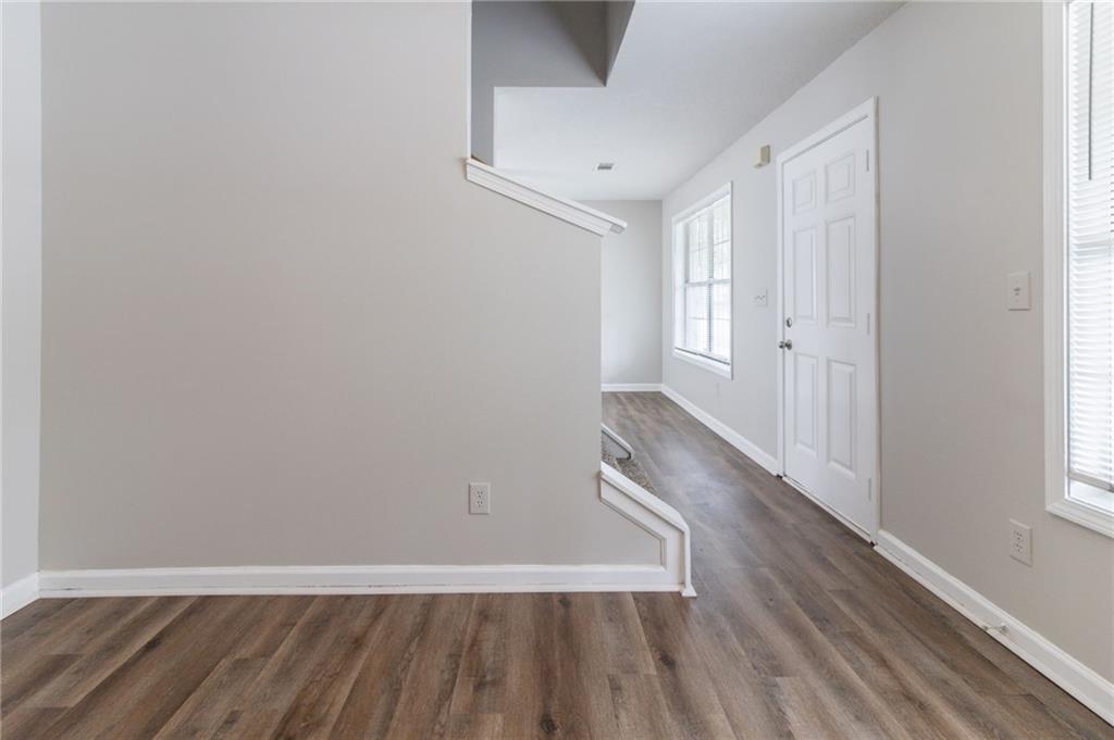 7623 Mcgillicuty Drive, Union City, Georgia image 2