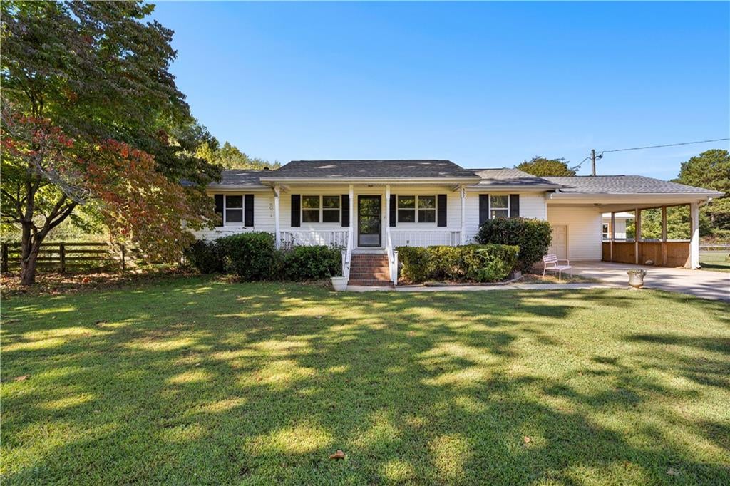 352 Mcintosh Trail