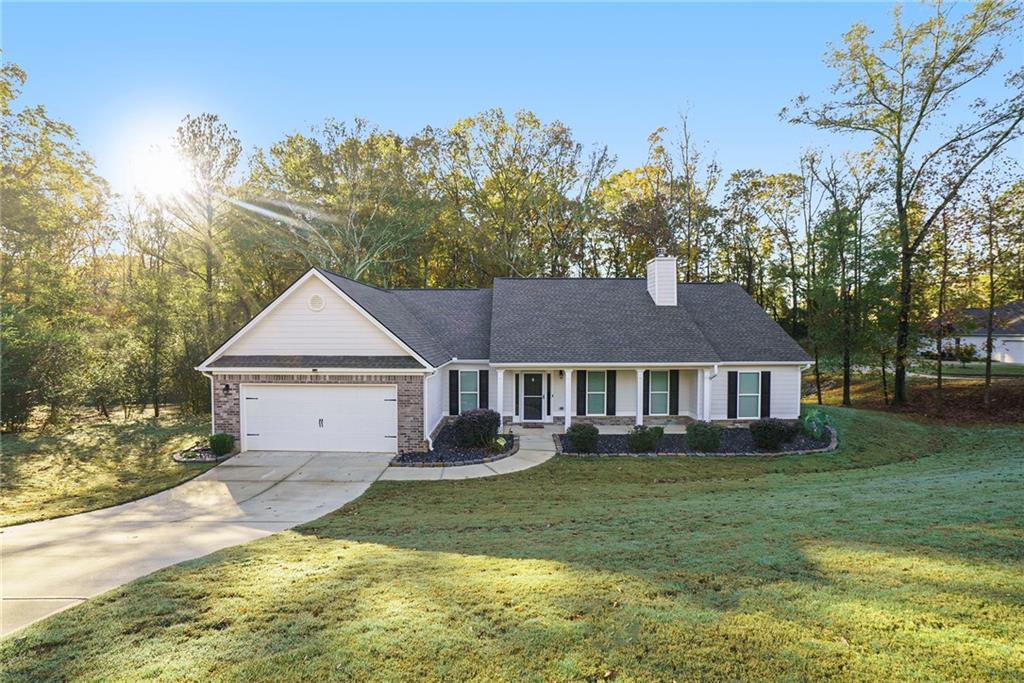 1933 Hearthstone Court, Winder, Georgia image 1