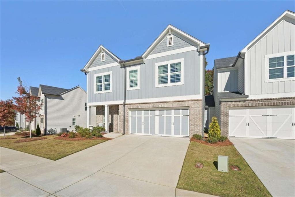 388 Lakeside Court