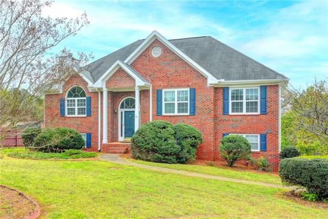 Homes For Sale - 1945 Morgan Drive<br/> Cumming, GA 30040