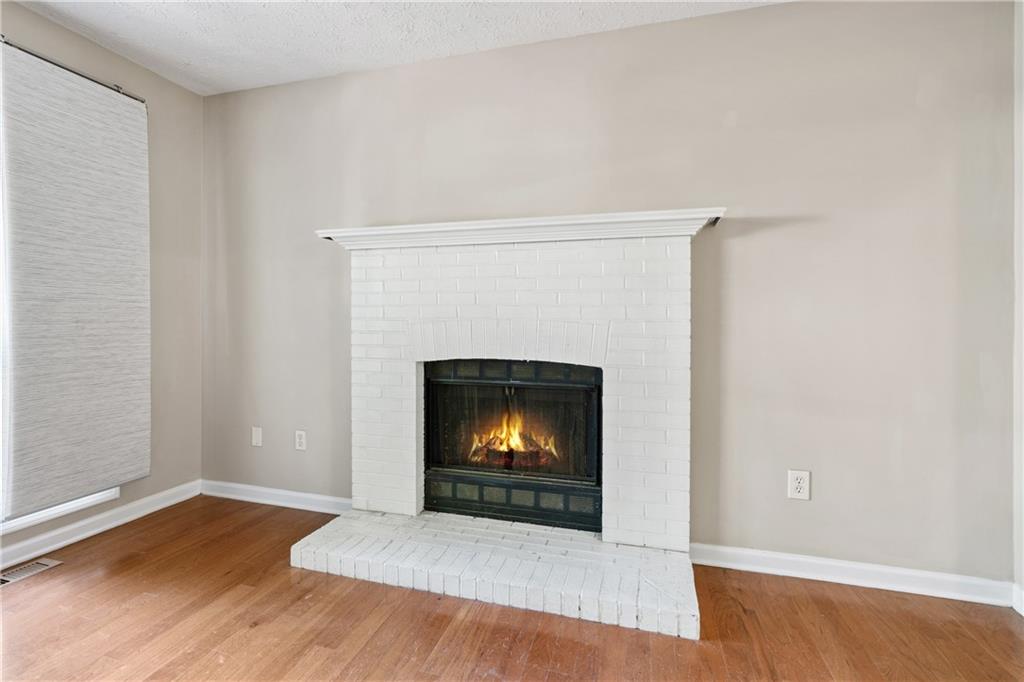 1333 Laura Lane, Austell, Georgia image 3