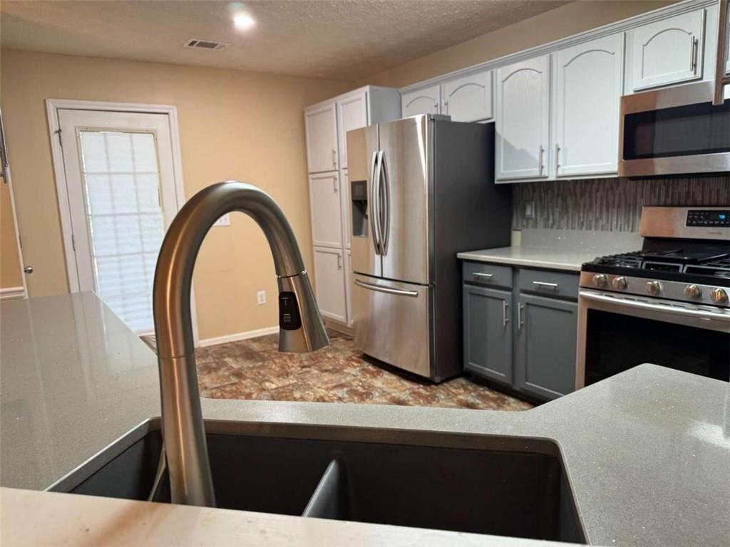851 Walkingstick Drive, Douglasville, Georgia image 6