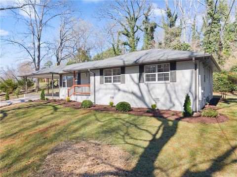 698 Holly Drive Gainesville GA 30501