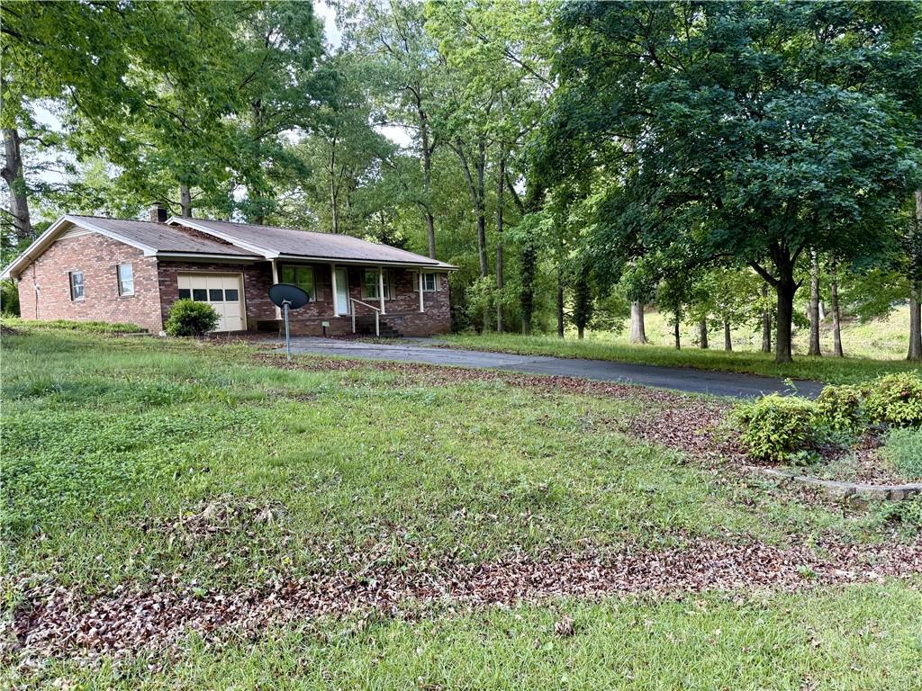 77 Cedar Creek Circle, Hartwell, Georgia image 2