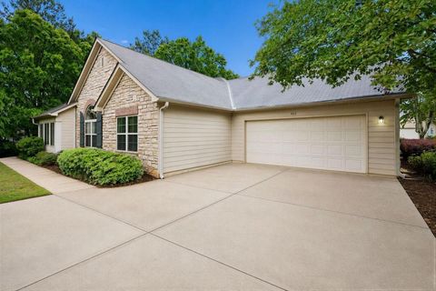 Homes For Sale - 405 Kenley Court<br/> Mcdonough, GA 30253