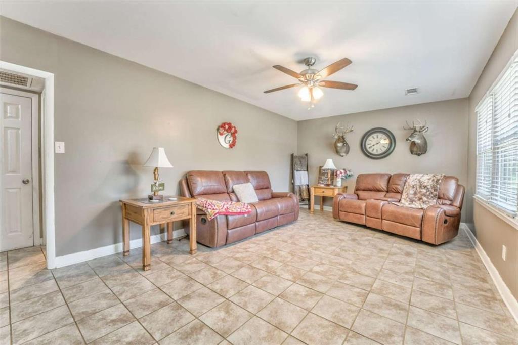 426 N College Drive, Cedartown, Georgia image 2