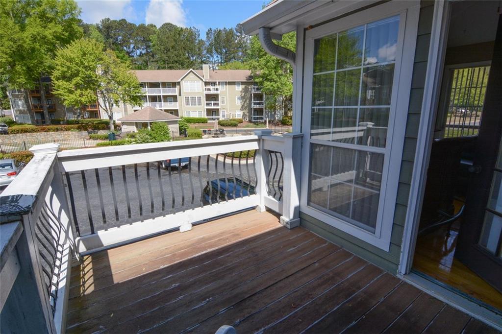 1005 Berkeley Woods Drive, Duluth, Georgia image 11