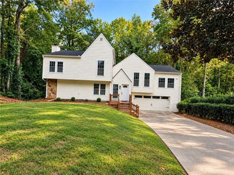 Homes For Sale - 2570 Rocky Springs Drive<br/> Marietta, GA 30062