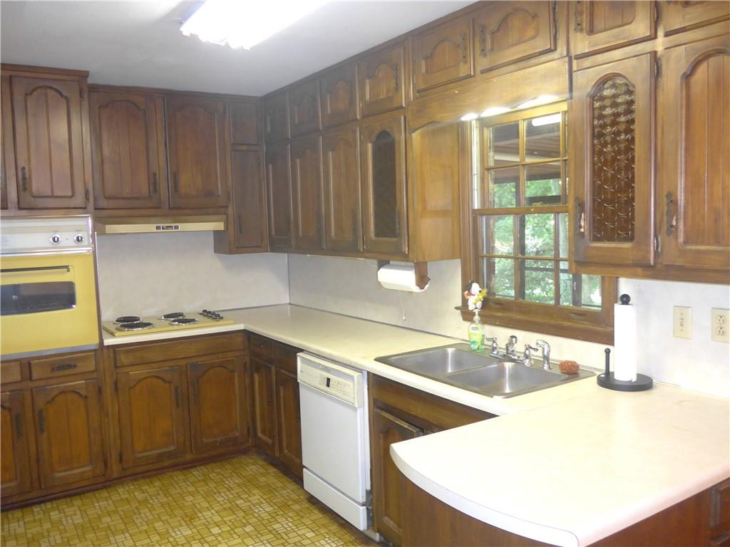 4747 Darlene Way, Tucker, Georgia image 3