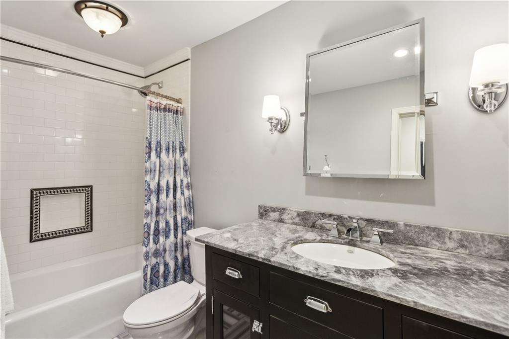 240 W Spalding Drive, Sandy Springs, Georgia image 22