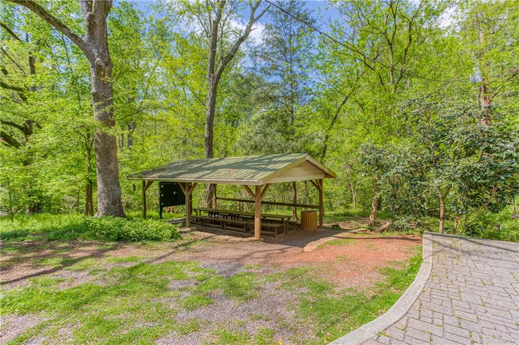 240 W Spalding Drive, Sandy Springs, Georgia image 39
