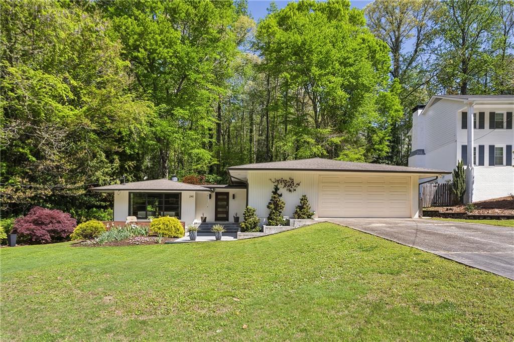 240 W Spalding Drive, Sandy Springs, Georgia image 31