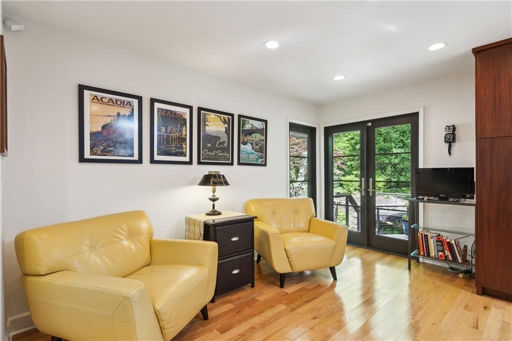 240 W Spalding Drive, Sandy Springs, Georgia image 11