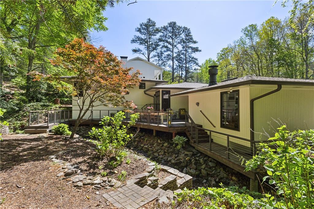 240 W Spalding Drive, Sandy Springs, Georgia image 29
