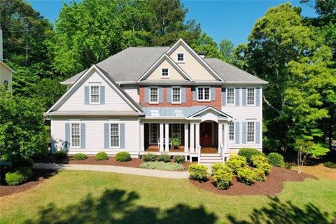 Homes For Sale - 810 River Cove Drive<br/> Dacula, GA 30019