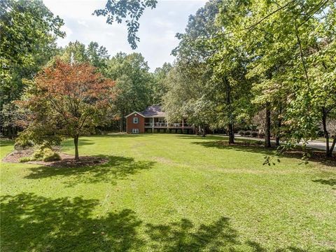 A home in Powder Springs