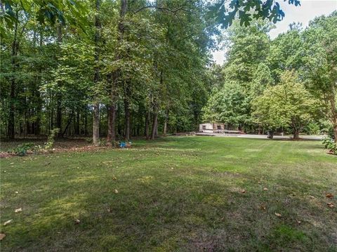 A home in Powder Springs