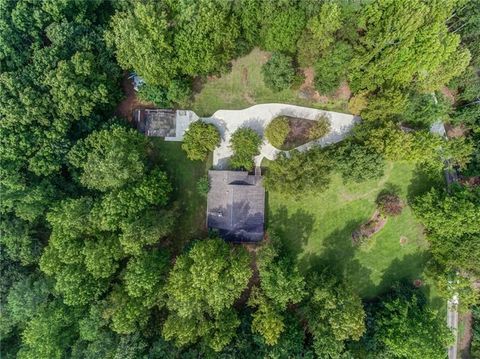 A home in Powder Springs