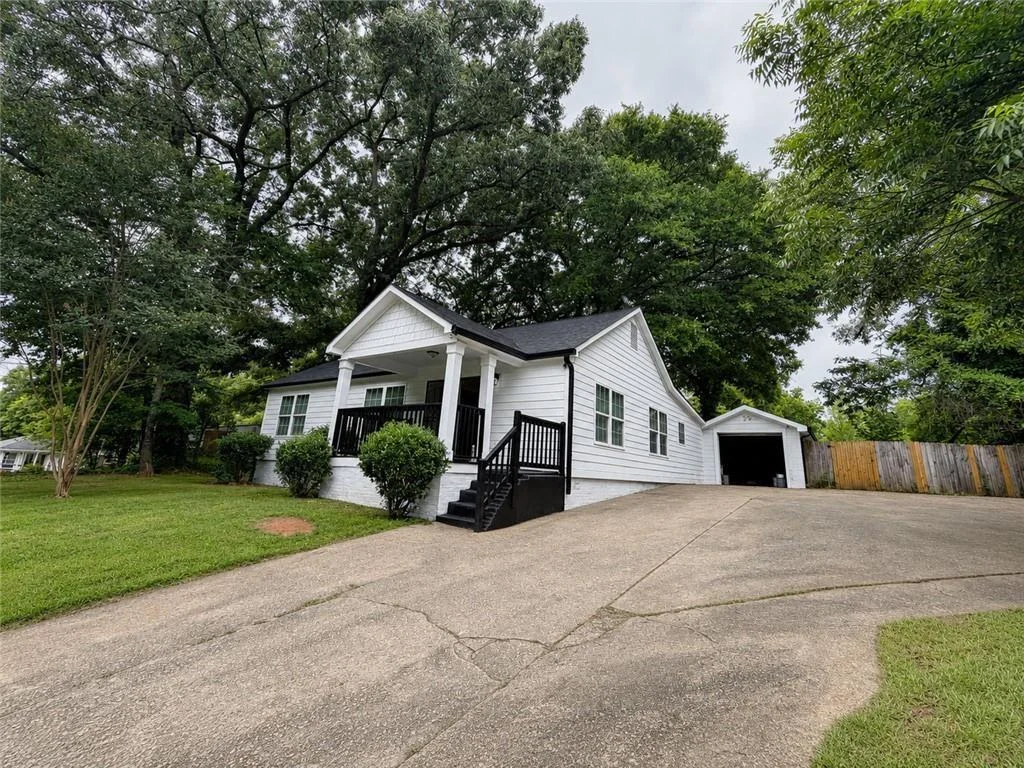 2131 Pryor Road SW