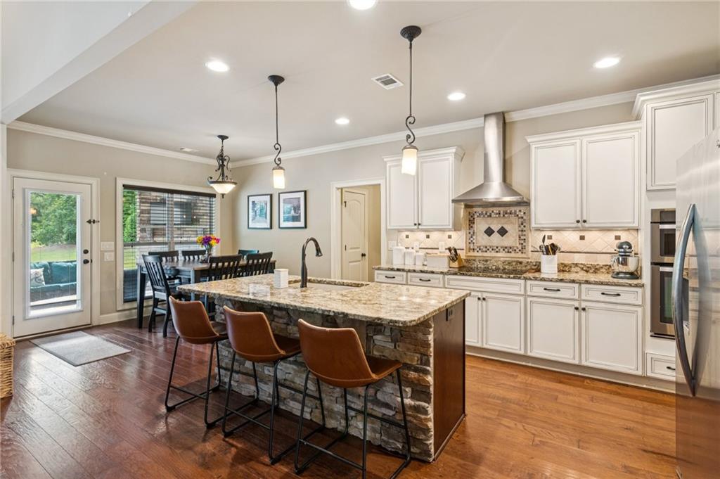 28 Dawson Manor Court