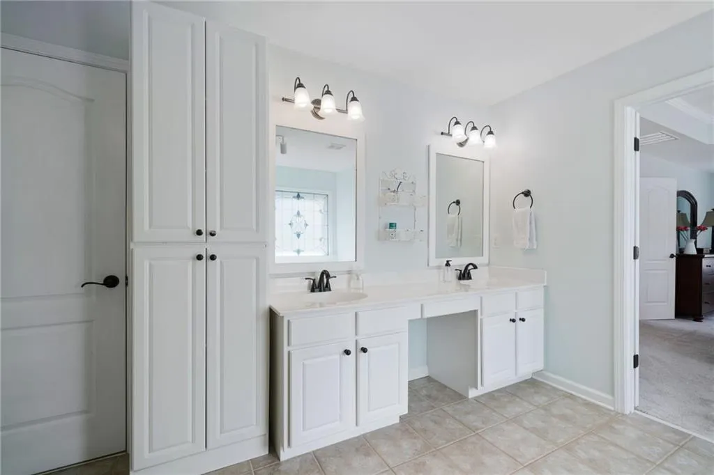 Canton, Georgia 30115, United States, 4 Bedrooms Bedrooms, ,3 BathroomsBathrooms,Residential,Active,138027