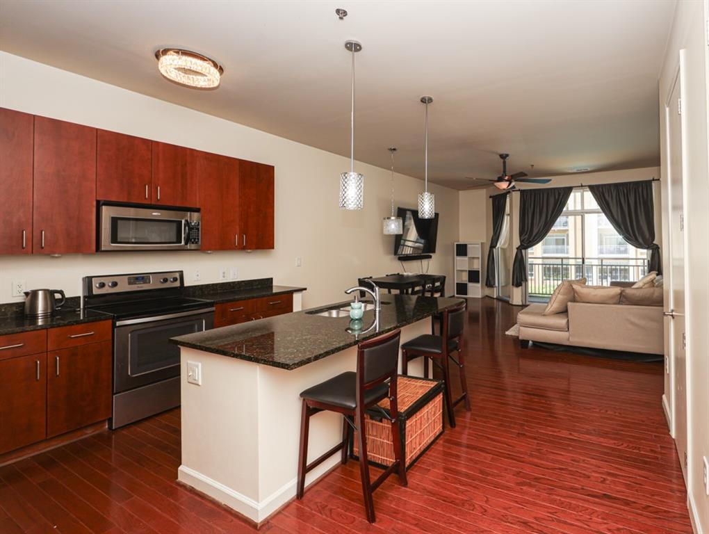 711 Cosmopolitan Drive NE 338