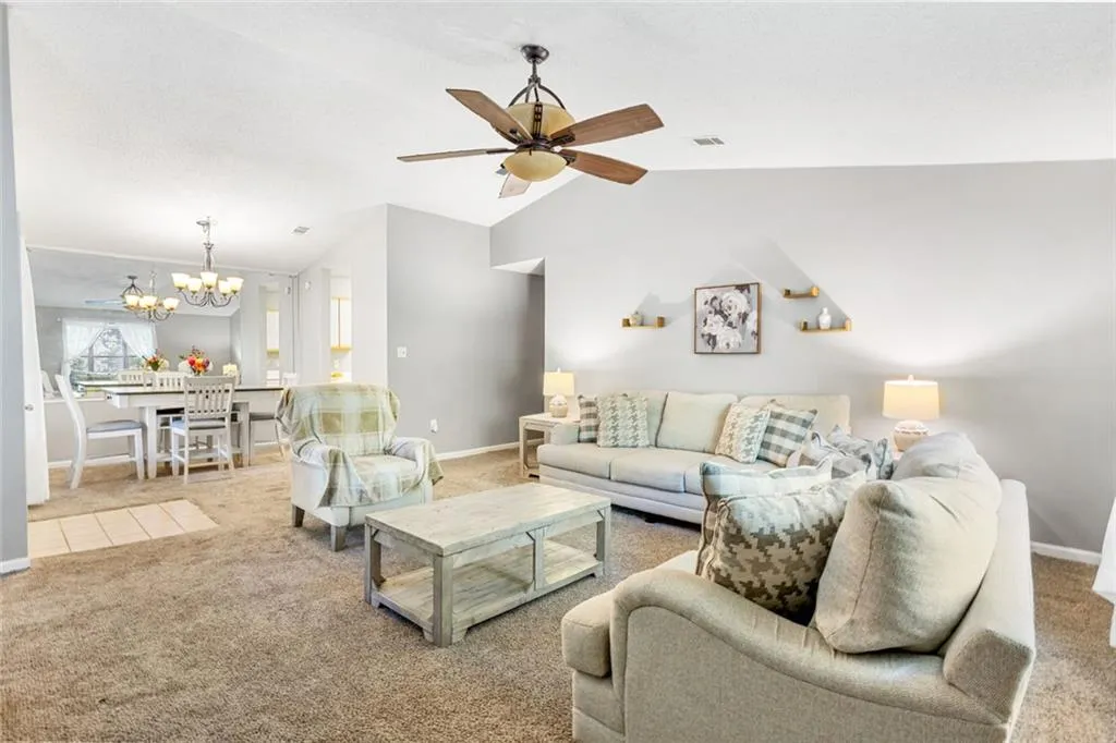 Valdosta, Georgia 31602, United States, 3 Bedrooms Bedrooms, ,2 BathroomsBathrooms,Residential,Active,250252