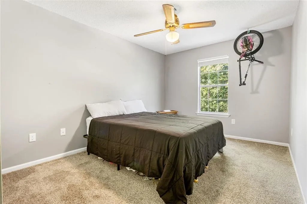 Valdosta, Georgia 31602, United States, 3 Bedrooms Bedrooms, ,2 BathroomsBathrooms,Residential,Active,250252