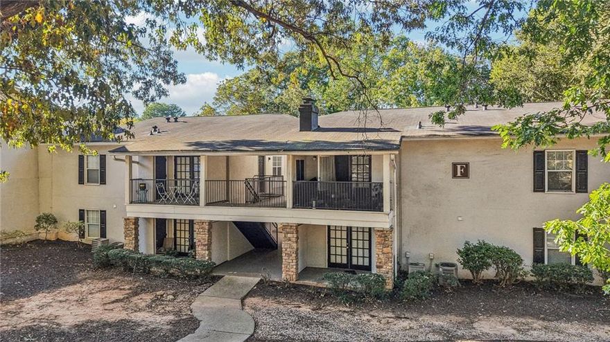 Beautifully Renovated Clean 1 Bed 1 Bath condo with private balcony. The home features a white kitchen with granite countertops and SS appliances
along with all new LVP floors throughout and a renovated bathroom. The other upgrades as well make this a great value. Easy to show, bring all offers.